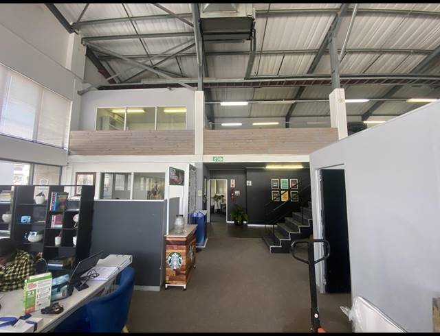 559M² WAREHOUSE TO LET IN RIVERHORSE VALLEY